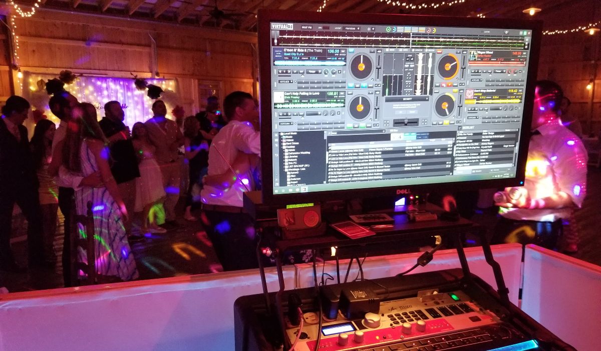 Tips for Creating the Perfect Graduation Party Playlist